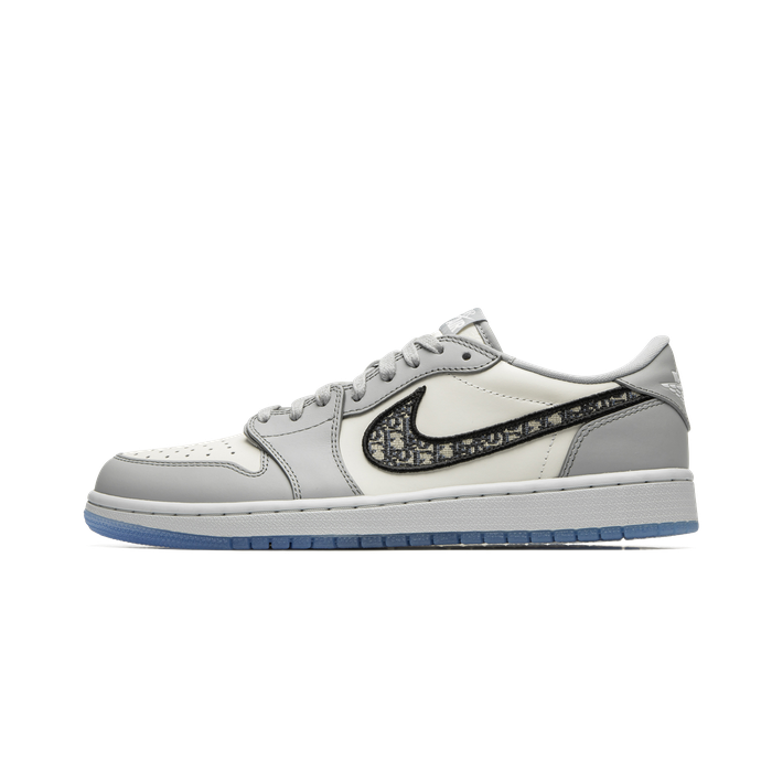 DIOR × AIR JORDAN 1 LOW (Original Box)