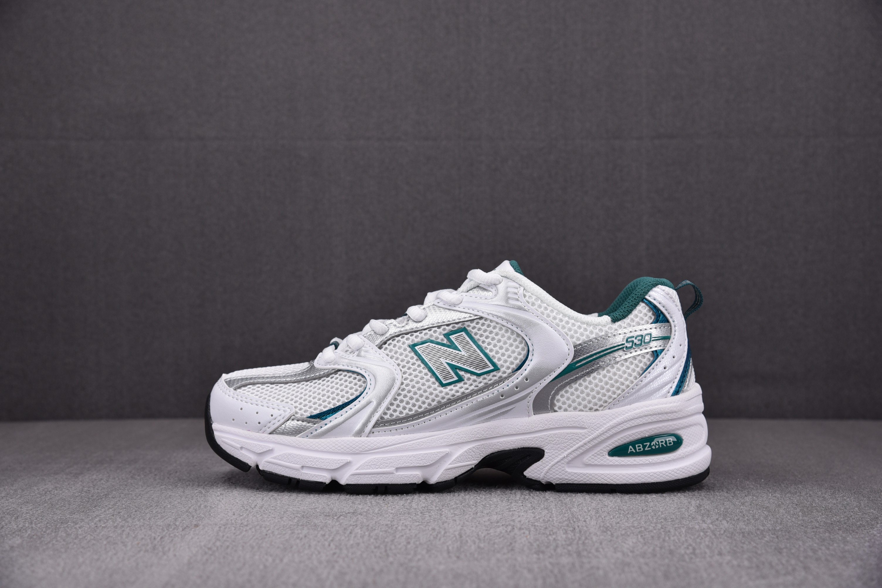 New Balance 530 White Silver Green