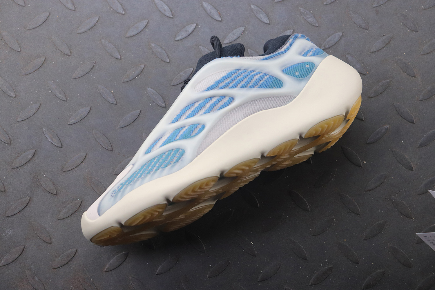 adidas Yeezy 700 V3 Kyanite