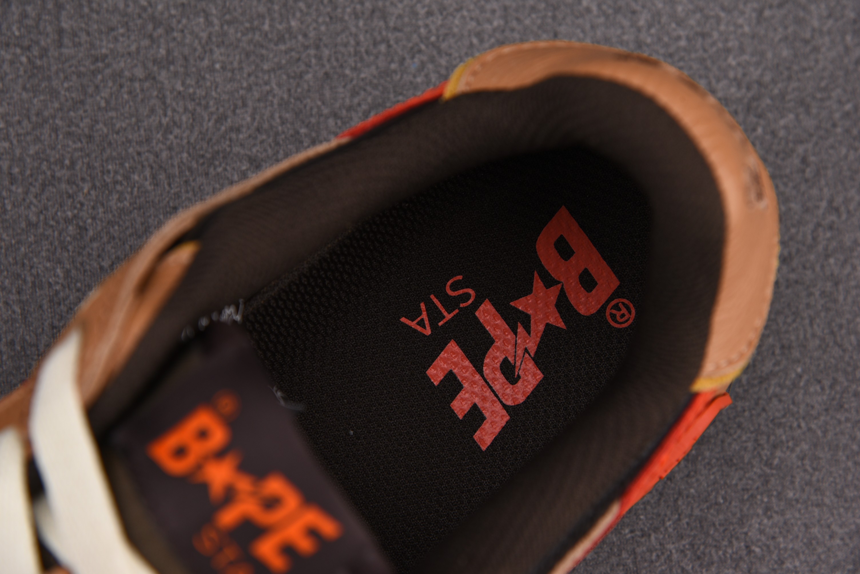 A BATHING APE BAPE SK8 STA Yellow Brown