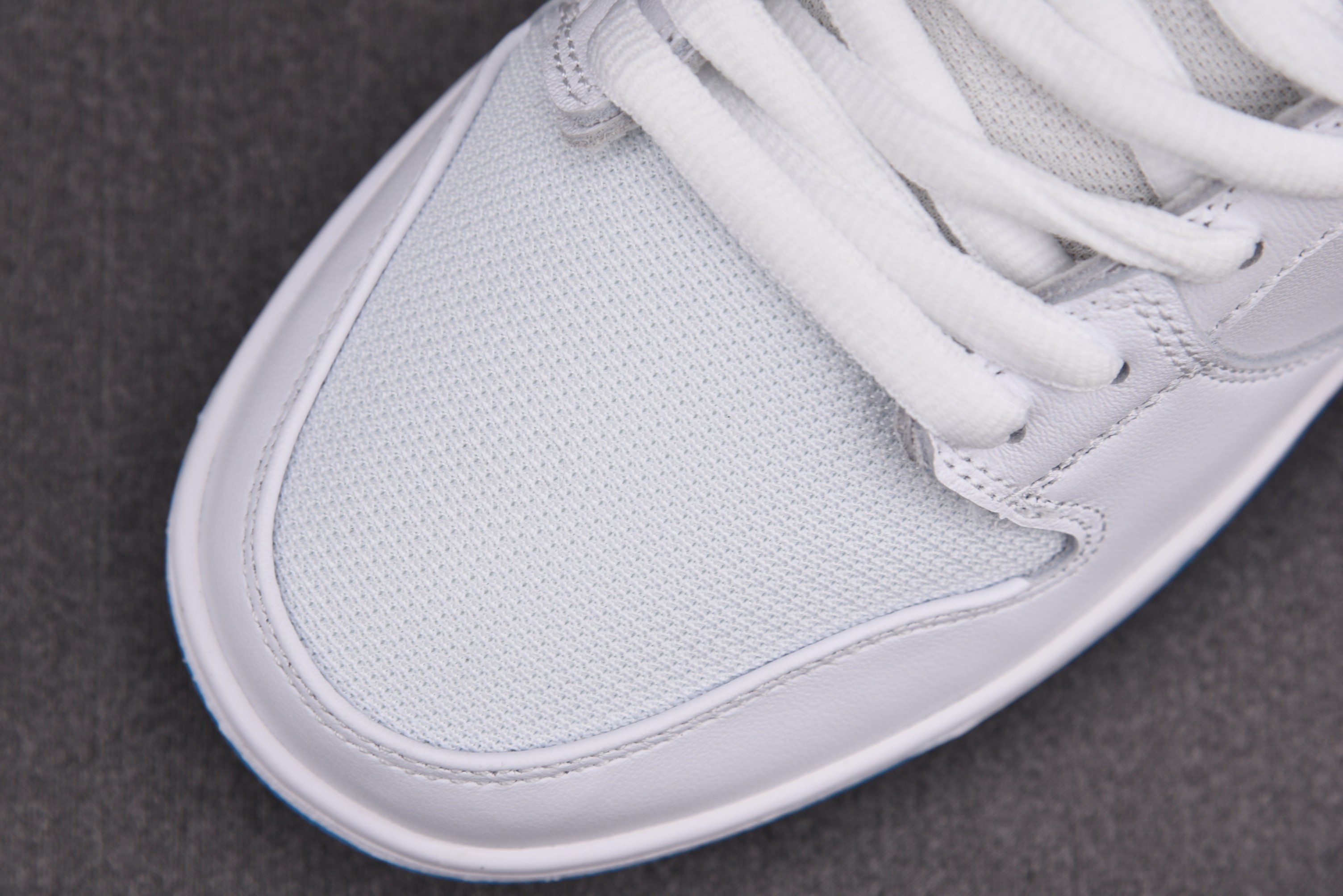 Nike SB Dunk Low Laser Blue