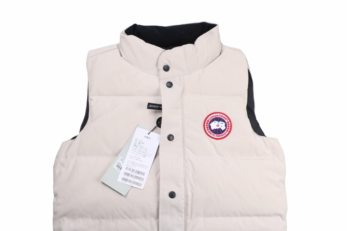 Canada Goose Freestyle Crew Quilted Down Gilet White