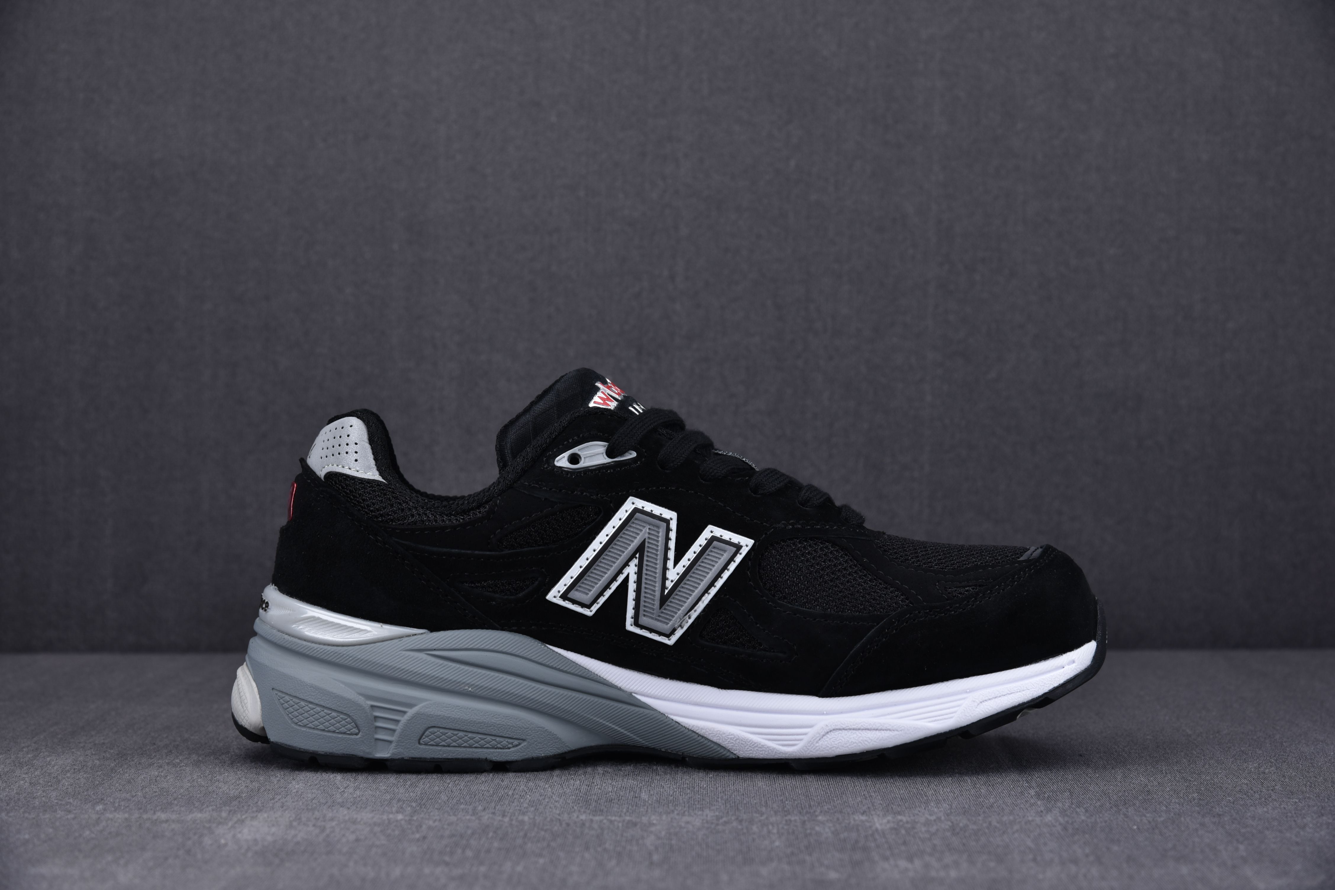 New Balance 990v3 Black White