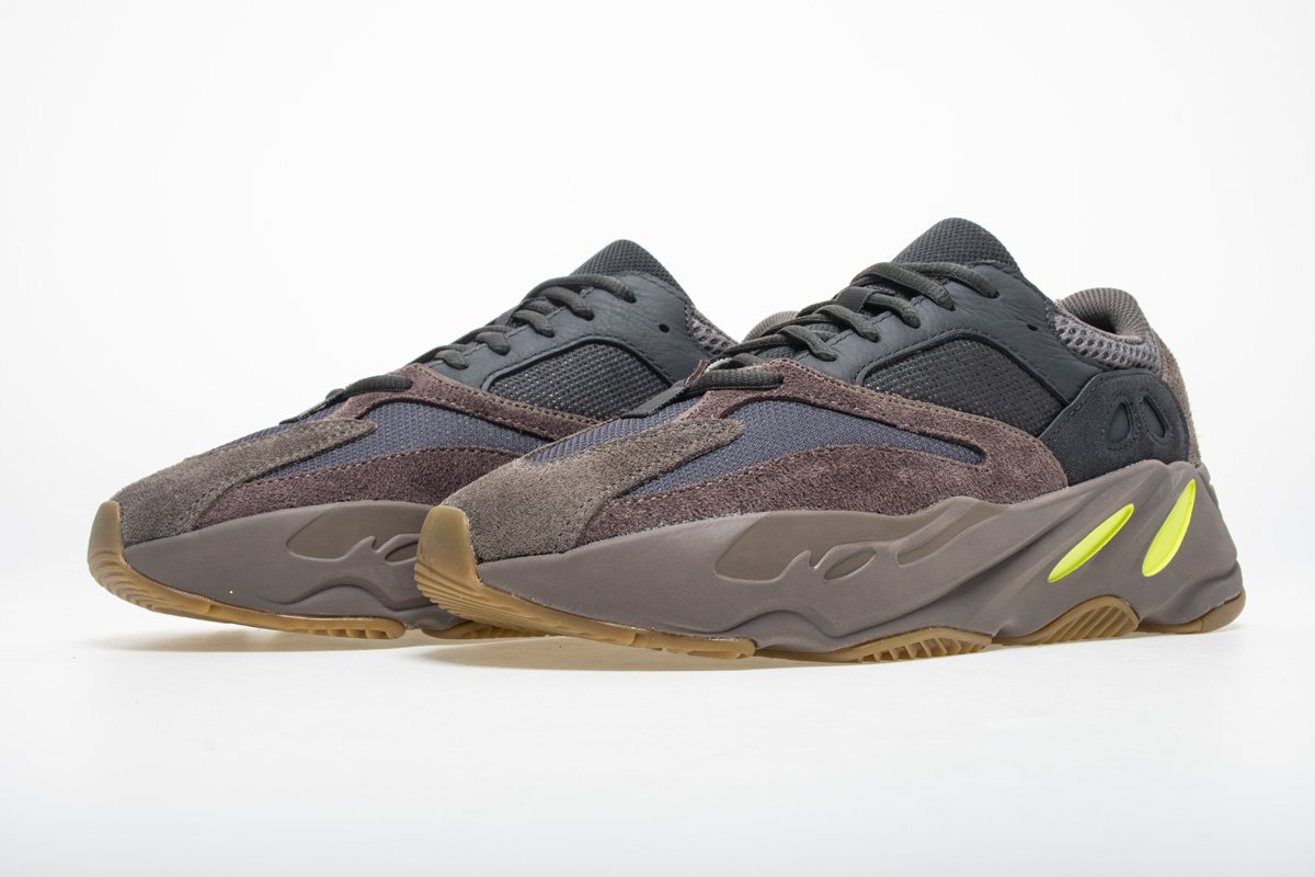 adidas Yeezy Boost 700 Mauve