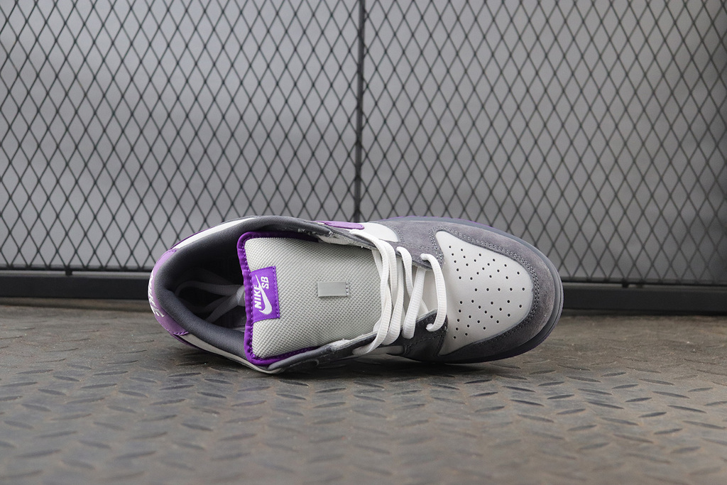 Nike Dunk SB Low Purple Pigeon