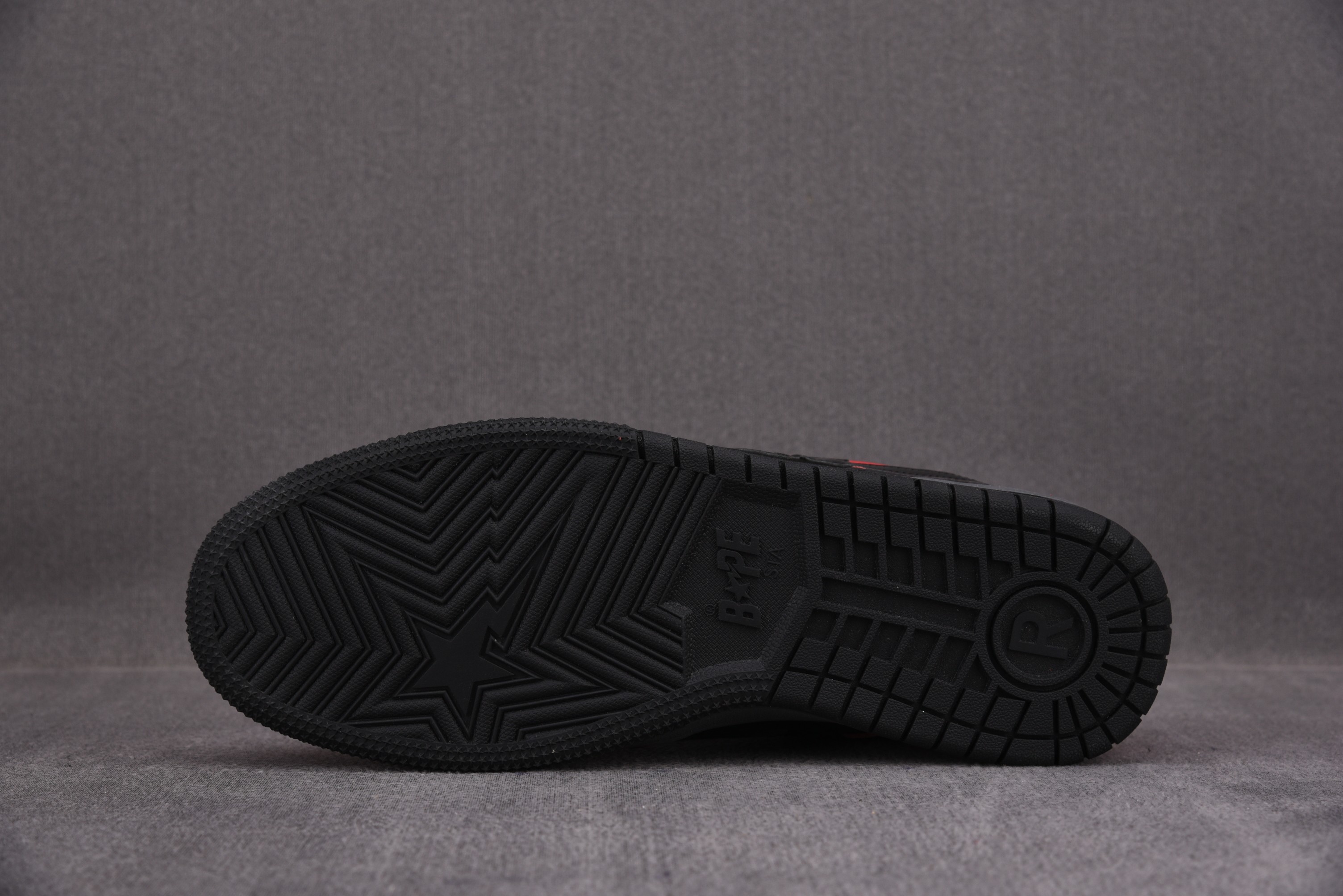 A BATHING APE BAPE SK8 STA Black Red