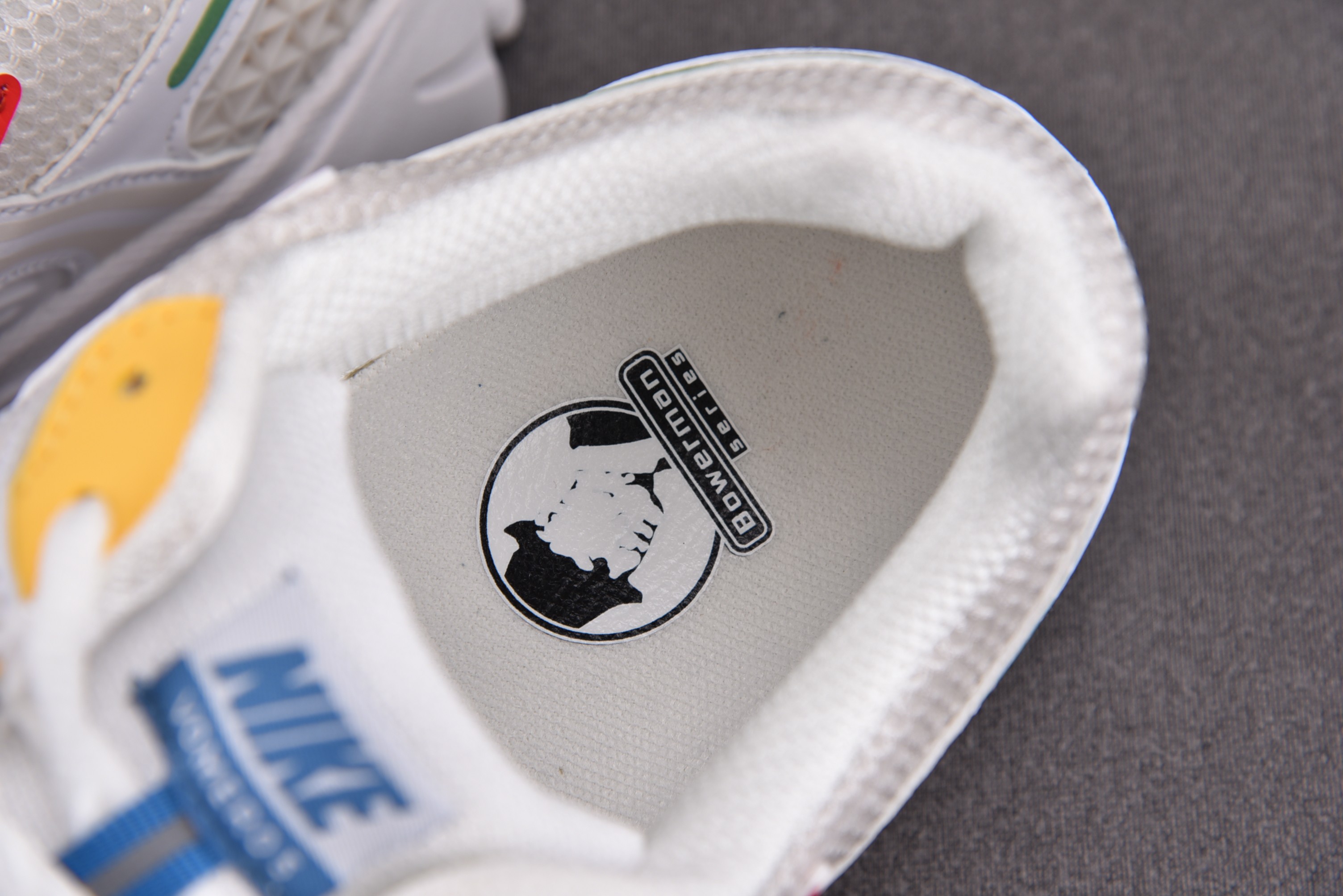 Nike Air Zoom Vomero 5