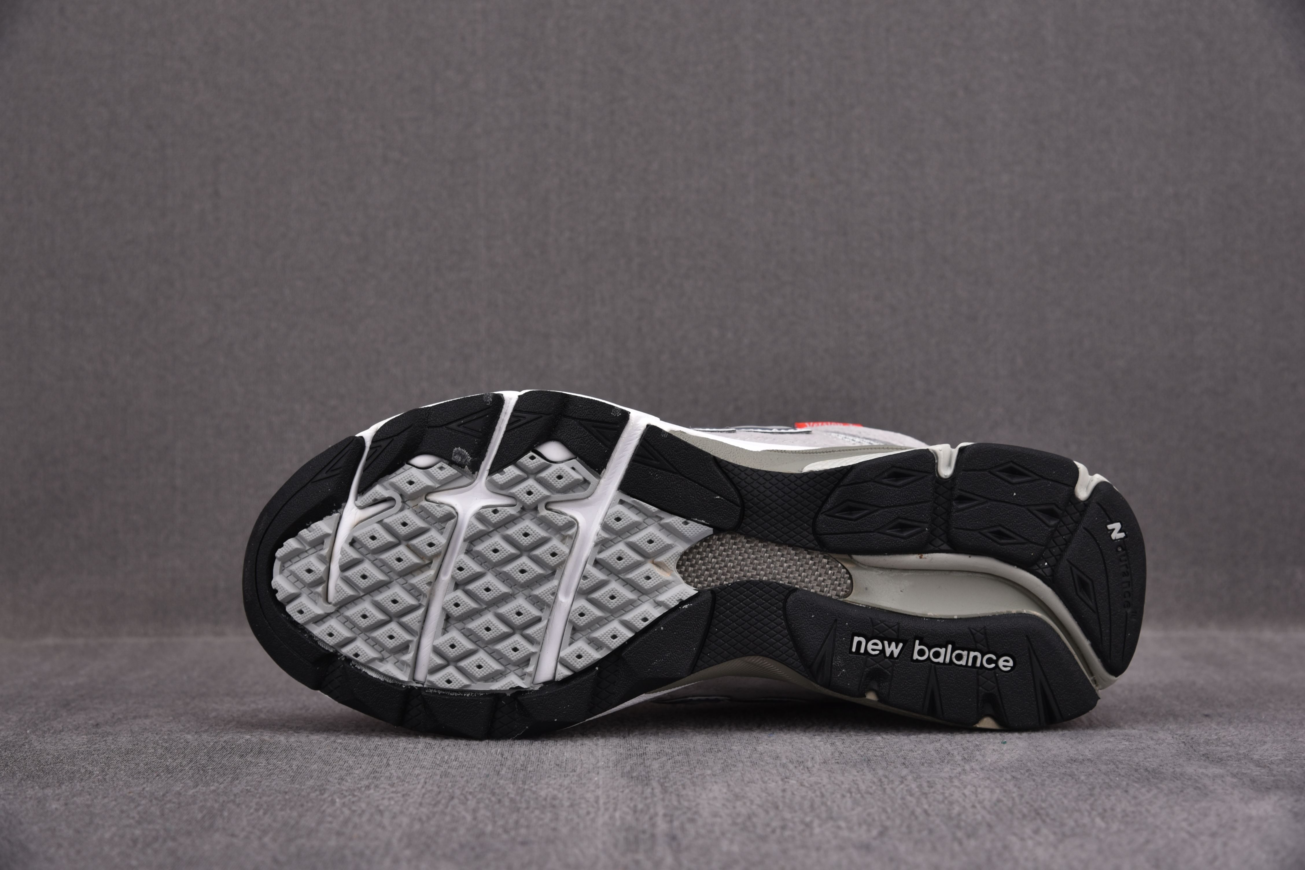 New Balance 990v3 MiUSA Version 3 Grey