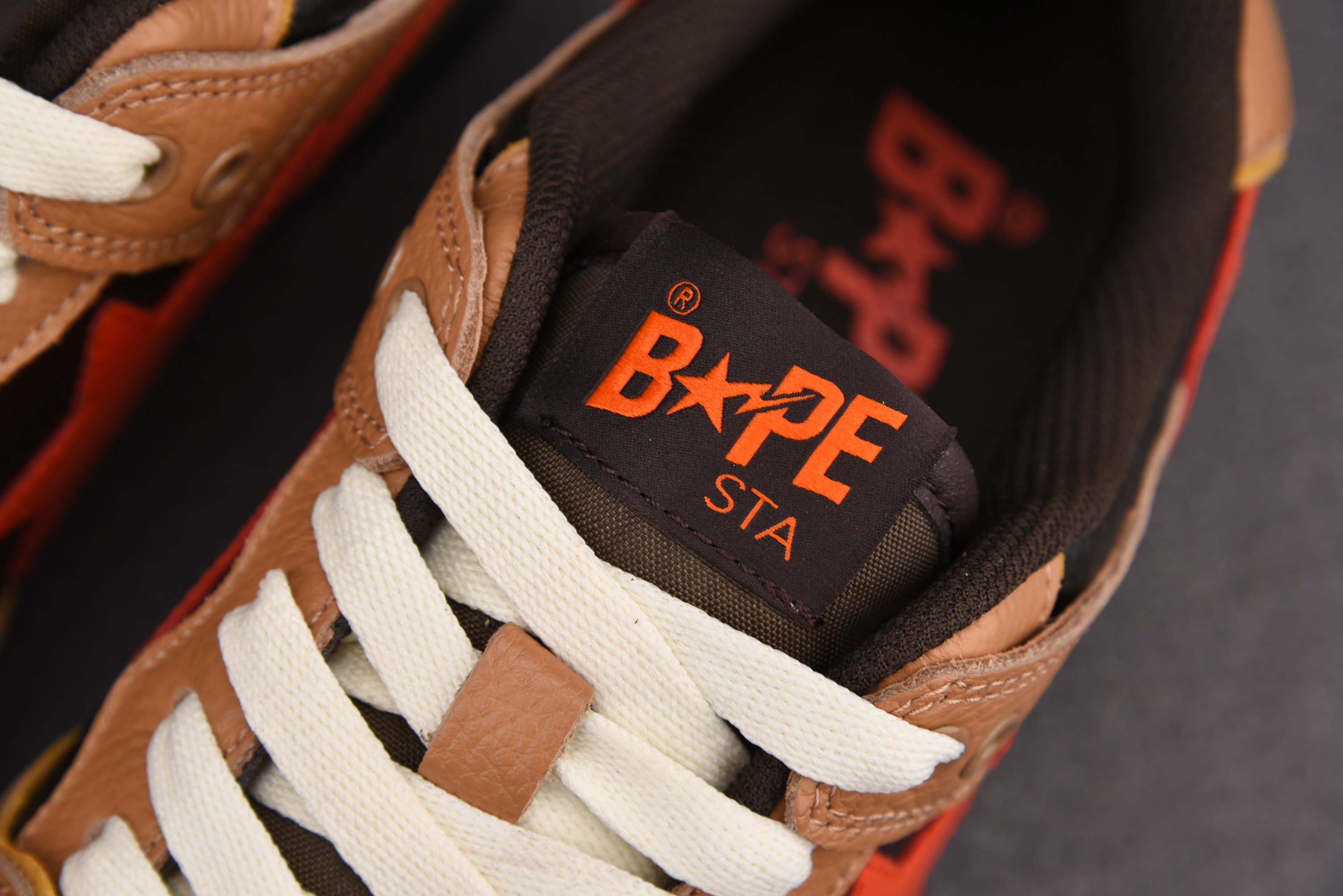 A BATHING APE BAPE SK8 STA Yellow Brown