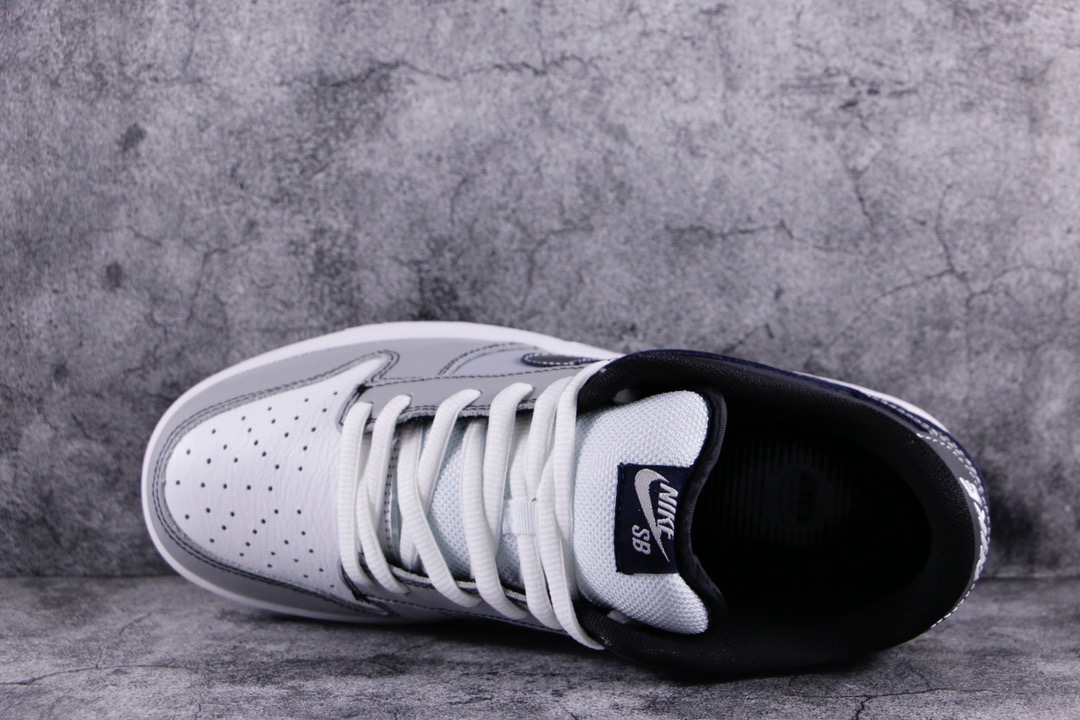 Nike SB Dunk Low Lunar Eclipse (West)