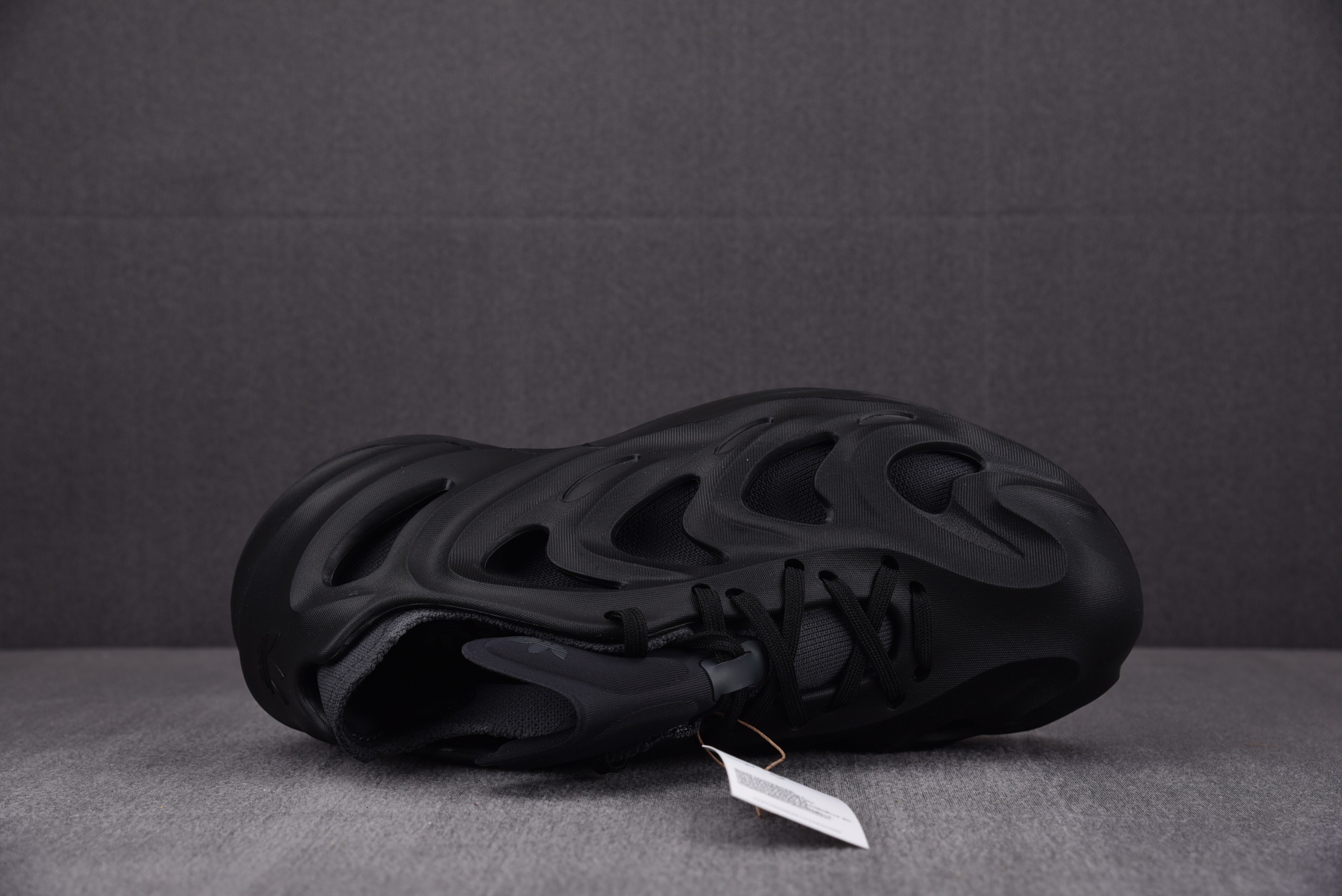 adidas adiFOM Q Black Carbon