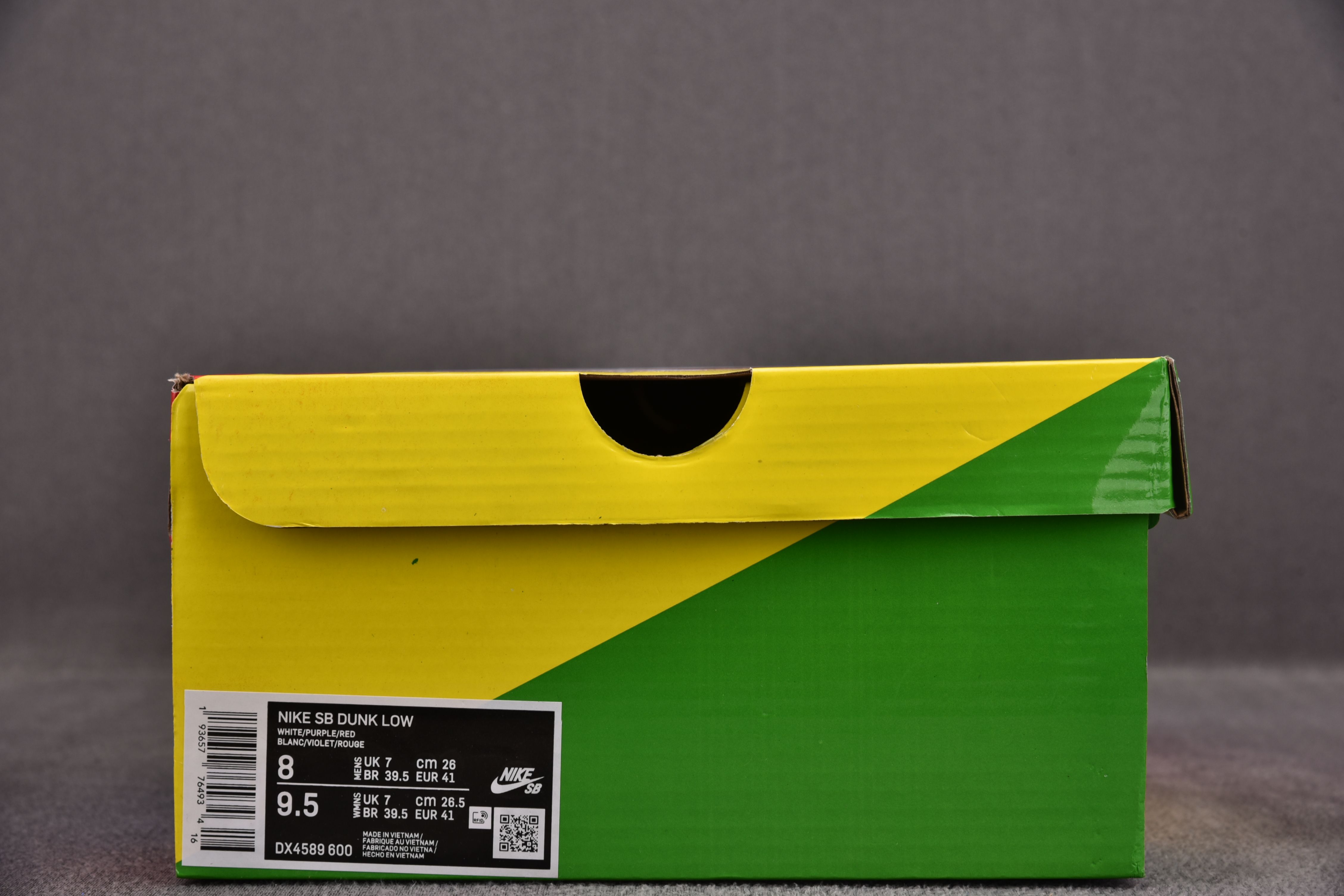 Nike Dunk Low Skate Like a Girl