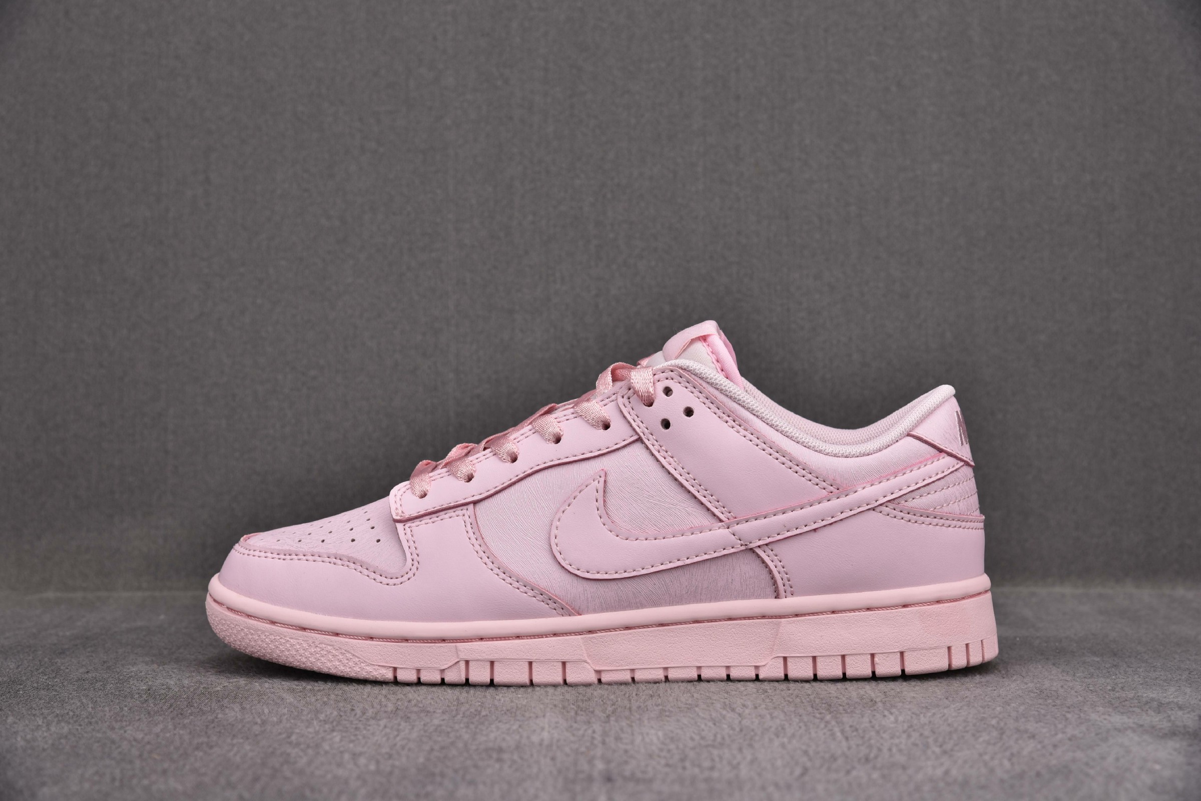 Nike Dunk Low Pink