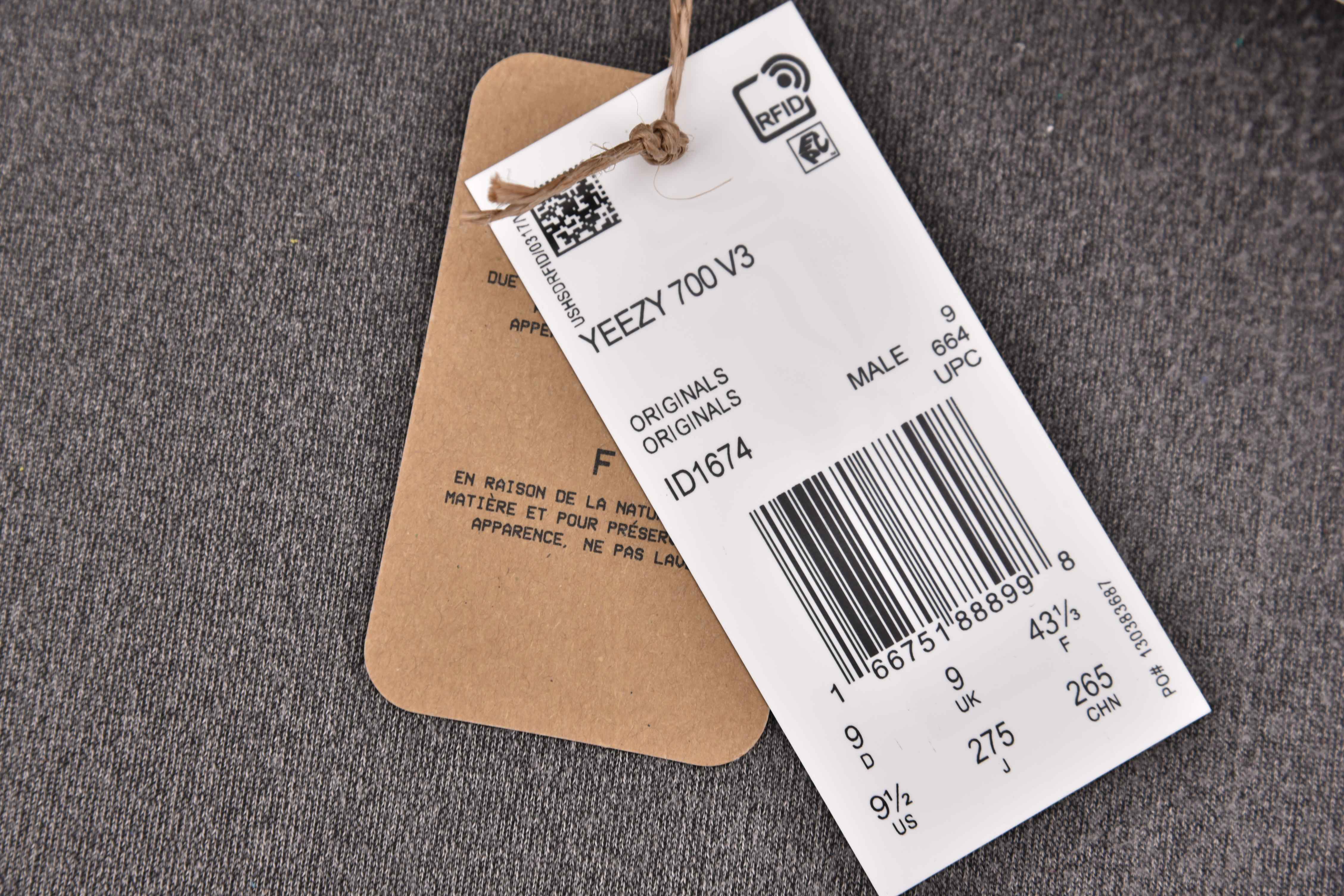 Yeezy 700 V3 Fade Salt