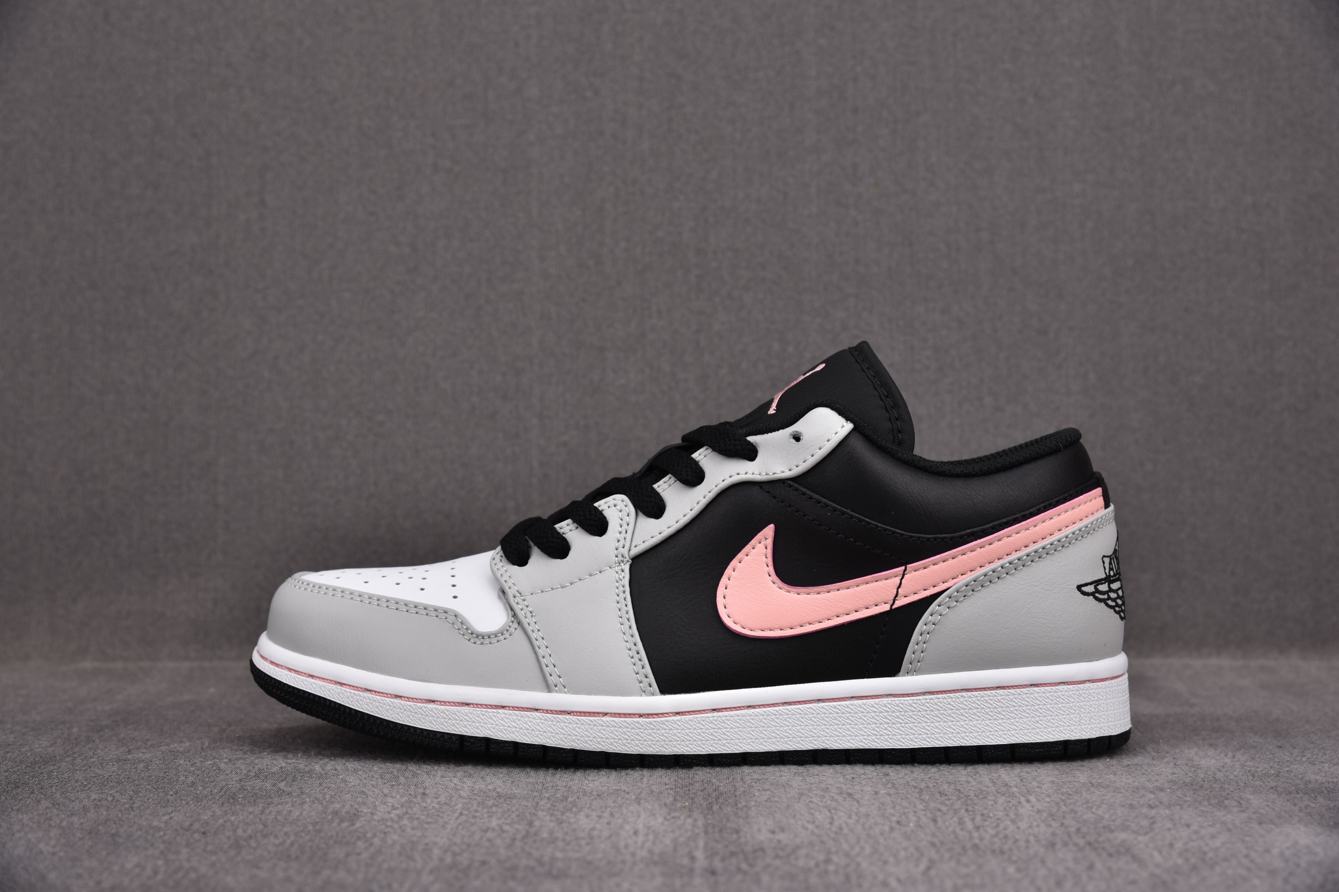 Jordan 1 Low Black Grey Pink