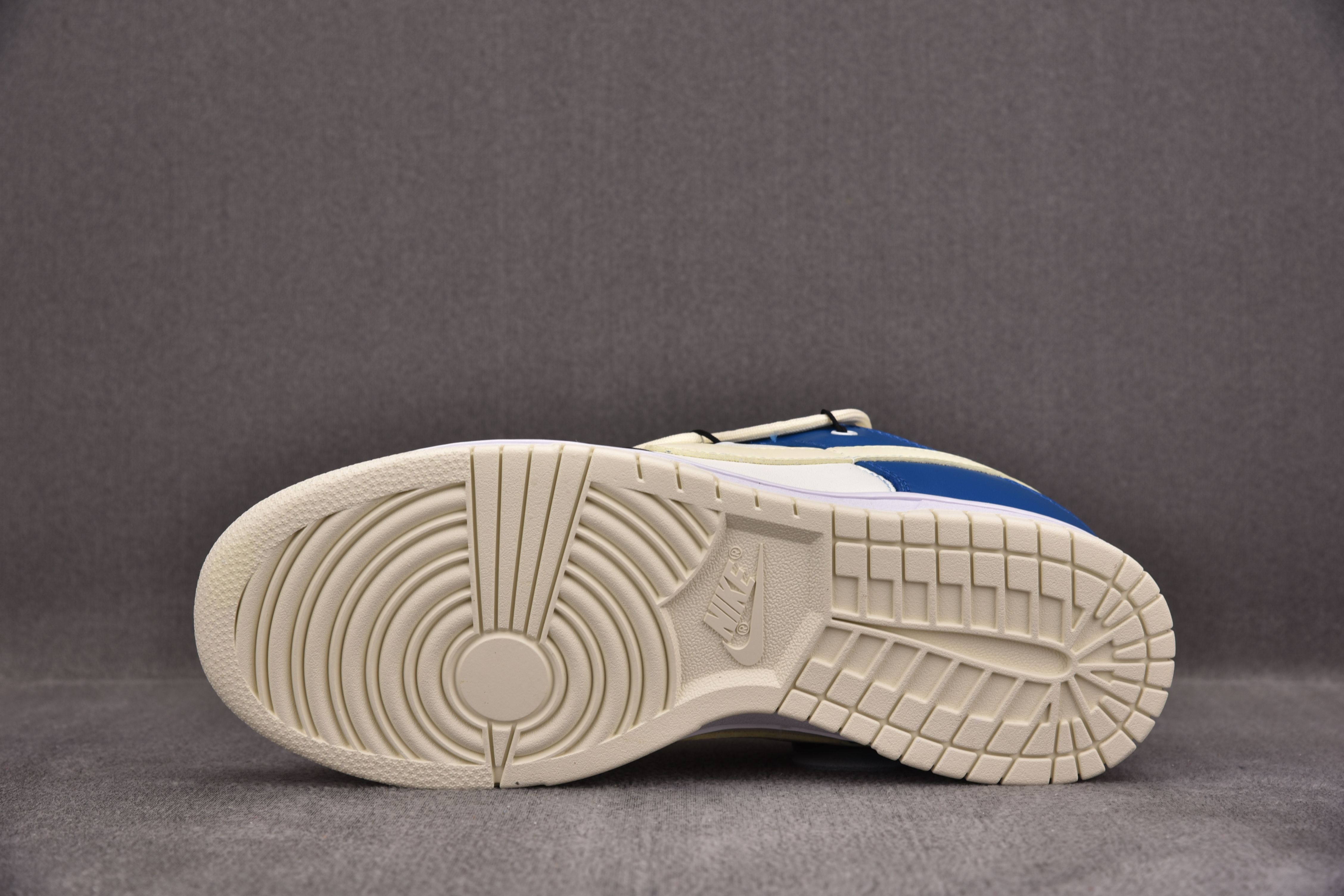 Nike Dunk Low Lightning (Custom Sneaker)