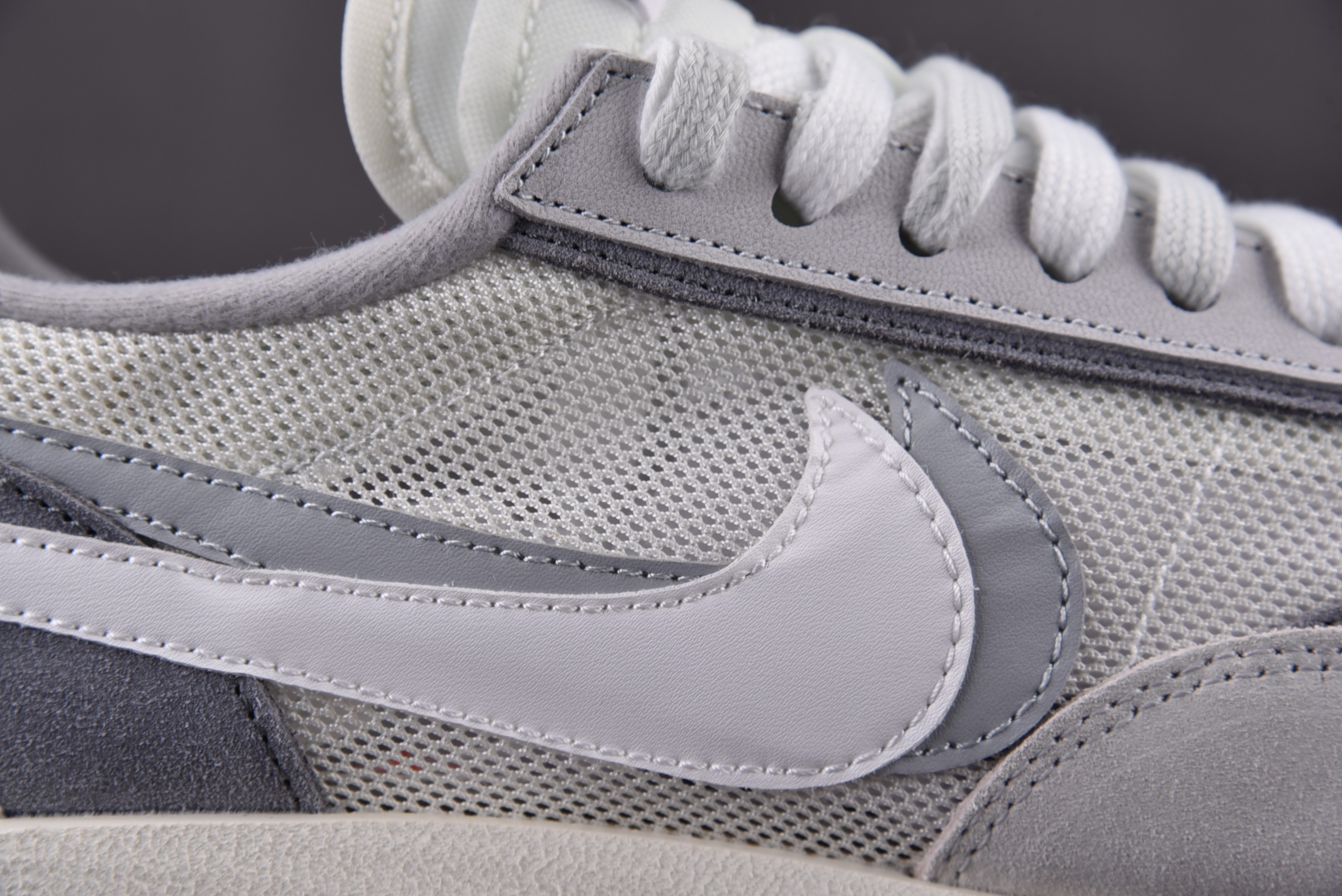 Nike LD Waffle Sacai White Grey