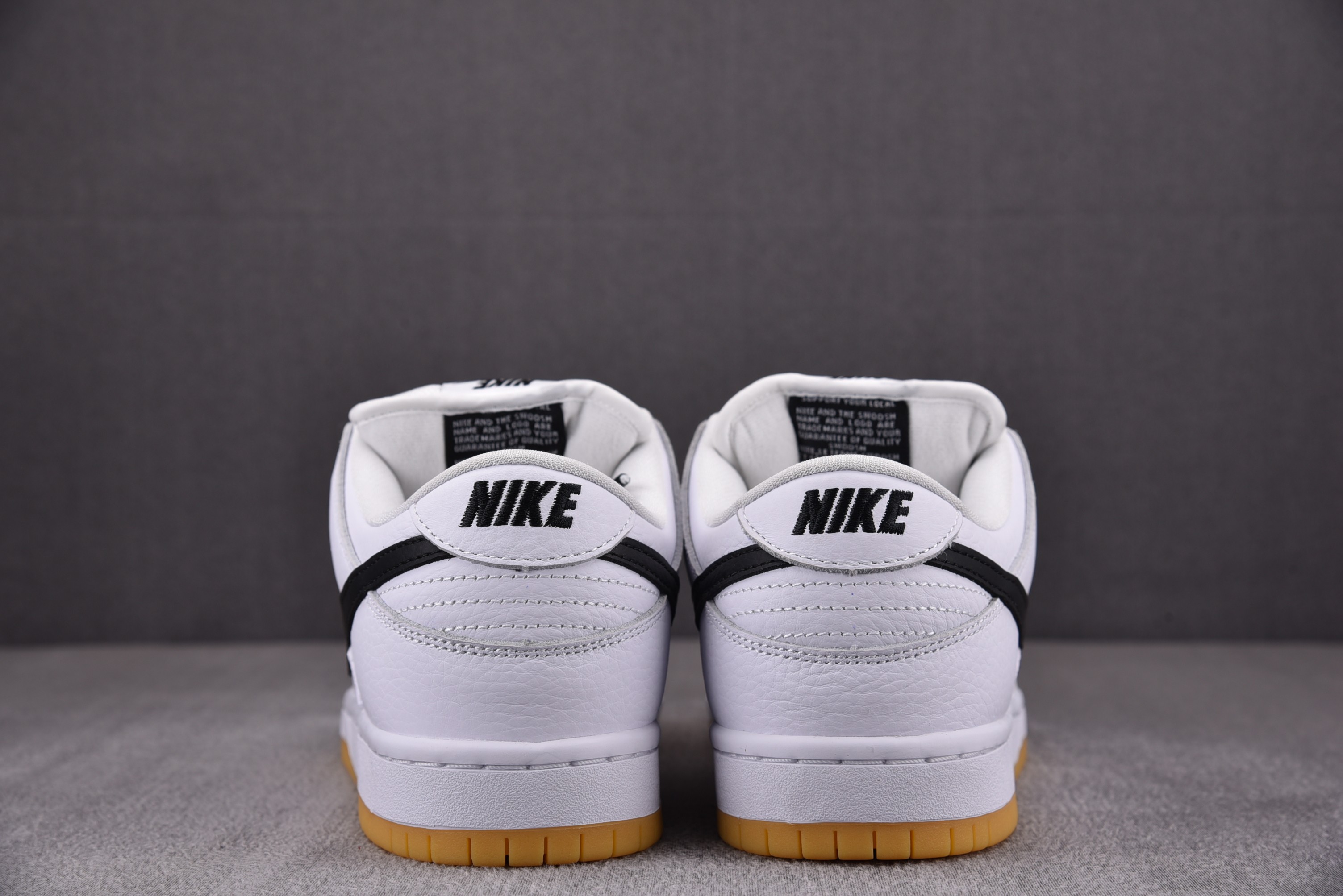 Nike SB Dunk Low Pro White Gum