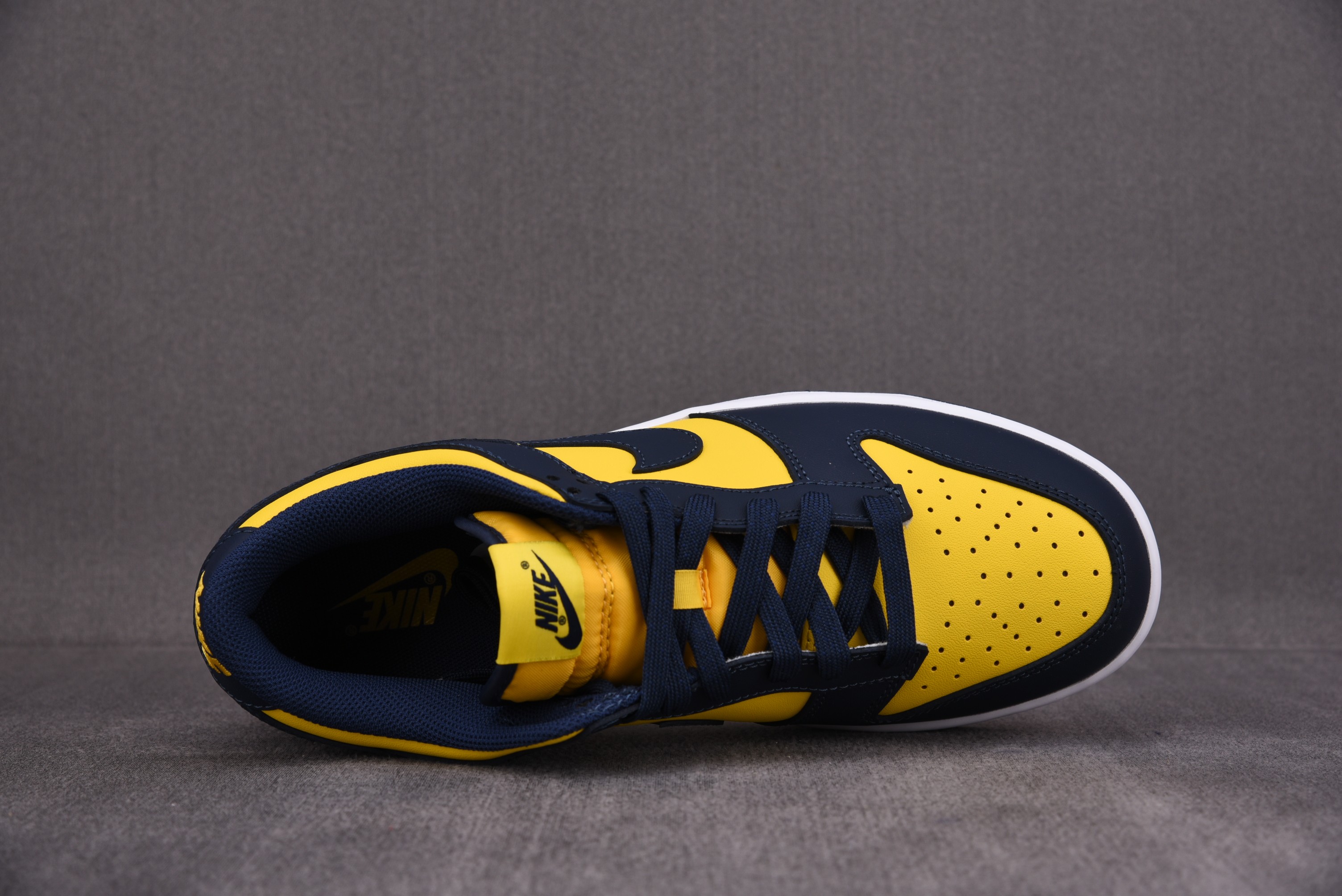 【Clearance】Nike Dunk Low Michigan (2021)（US9）