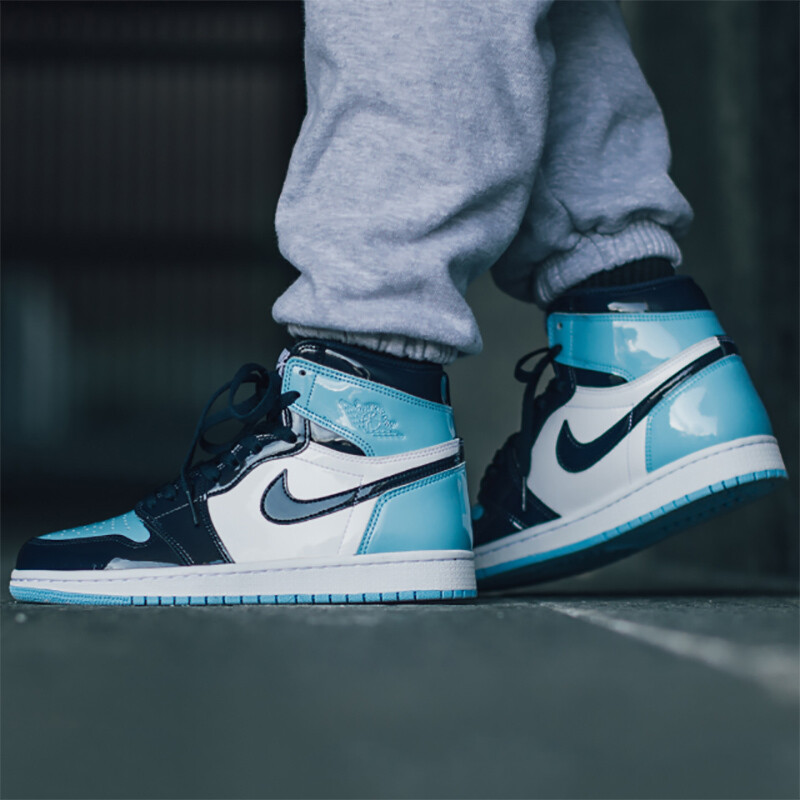 Jordan 1 Retro High UNC Patent (WOMEN SIZE!!)