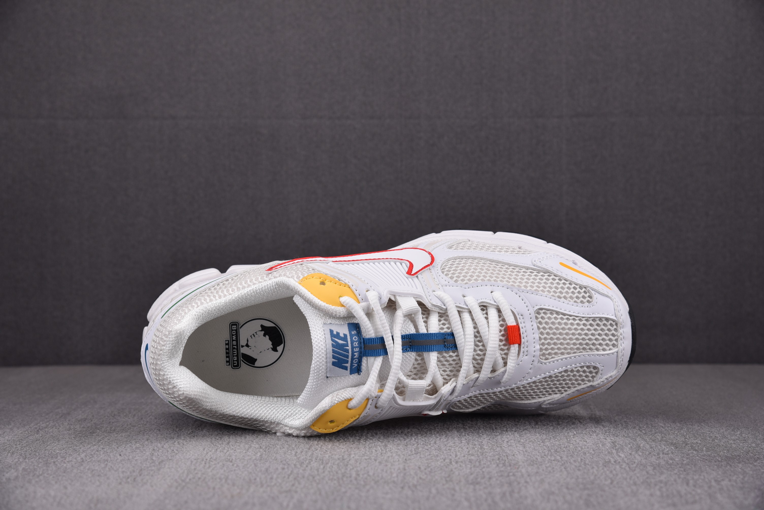 Nike Air Zoom Vomero 5