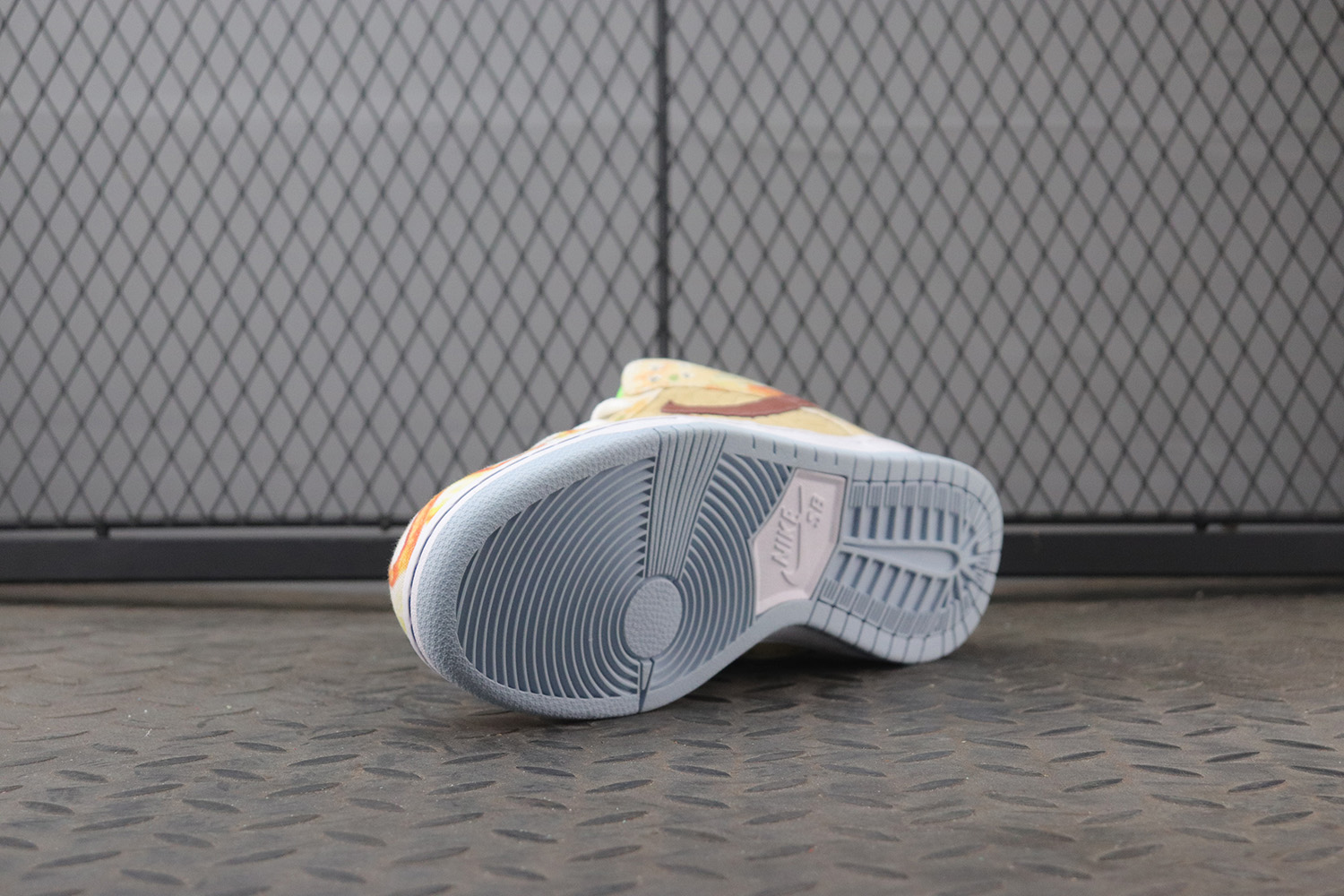 Nike SB Dunk Low Street Hawker