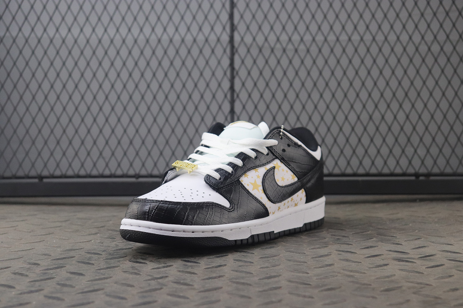 Supreme Nike SB Dunk Low White Black