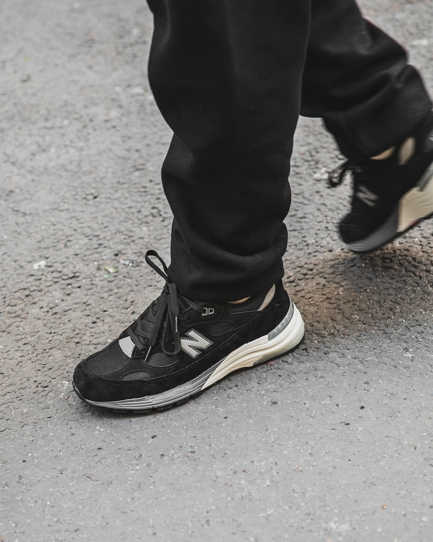 New Balance 992 Black Grey