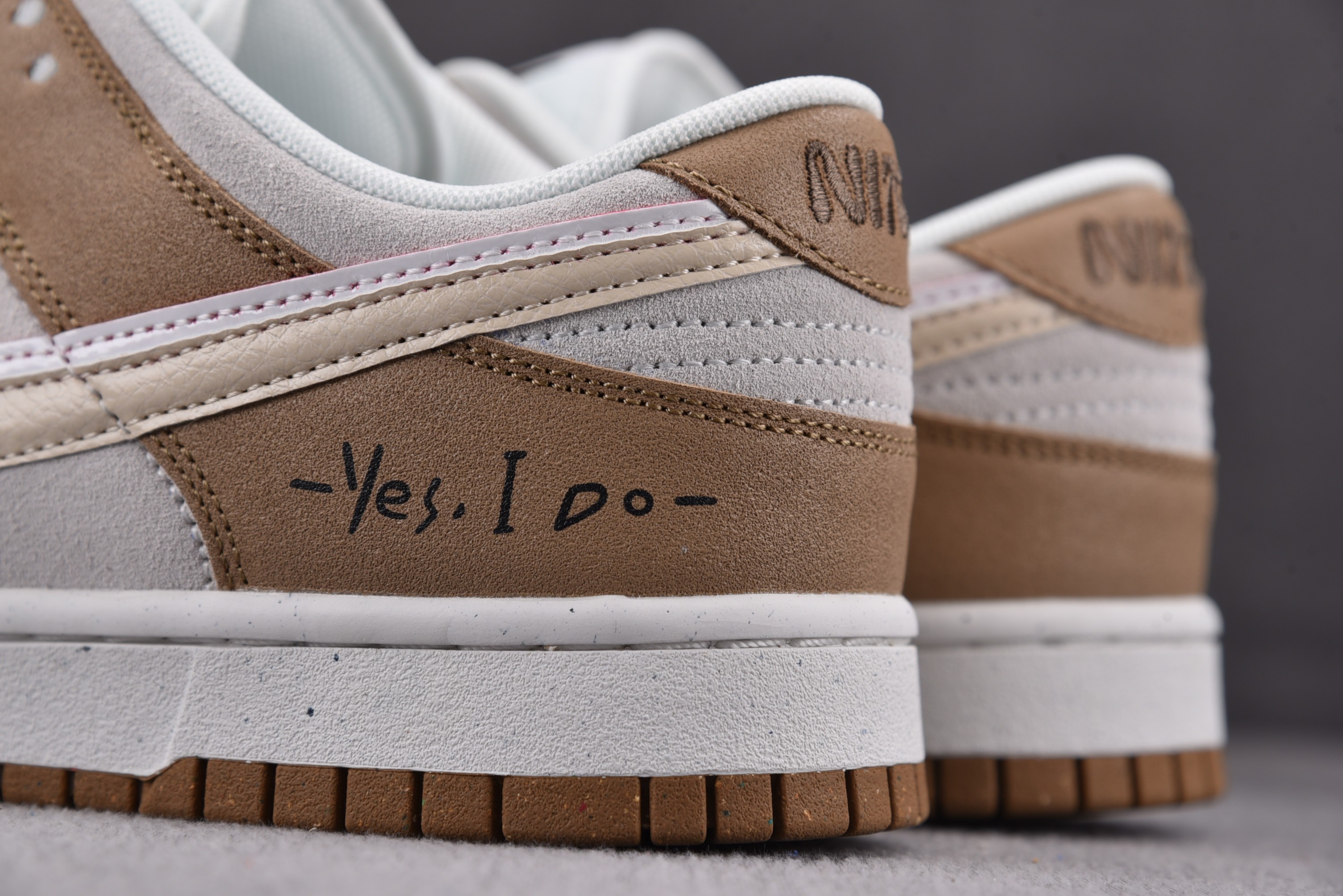 NK Dunk Low SE Confession Graffiti