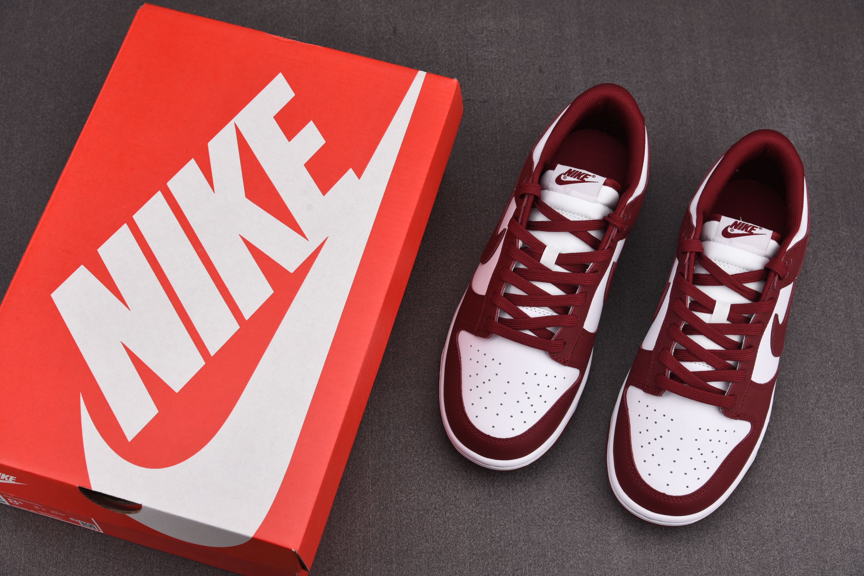 Nike Dunk Low Team Red (2022)