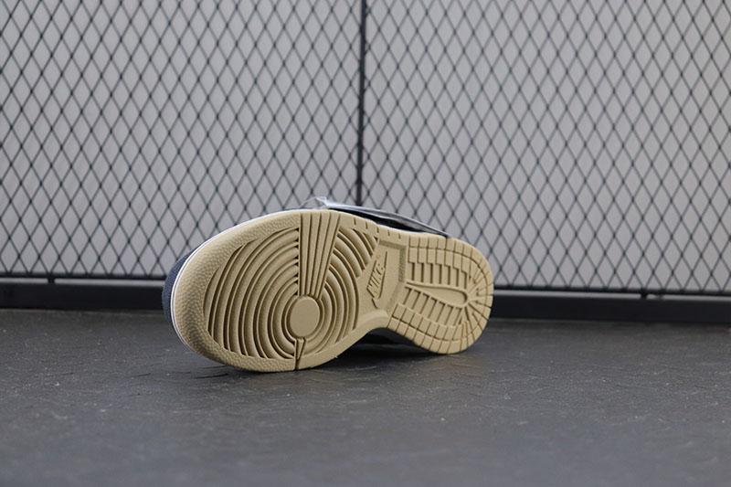 Nike SB Dunk Low Travis Scott